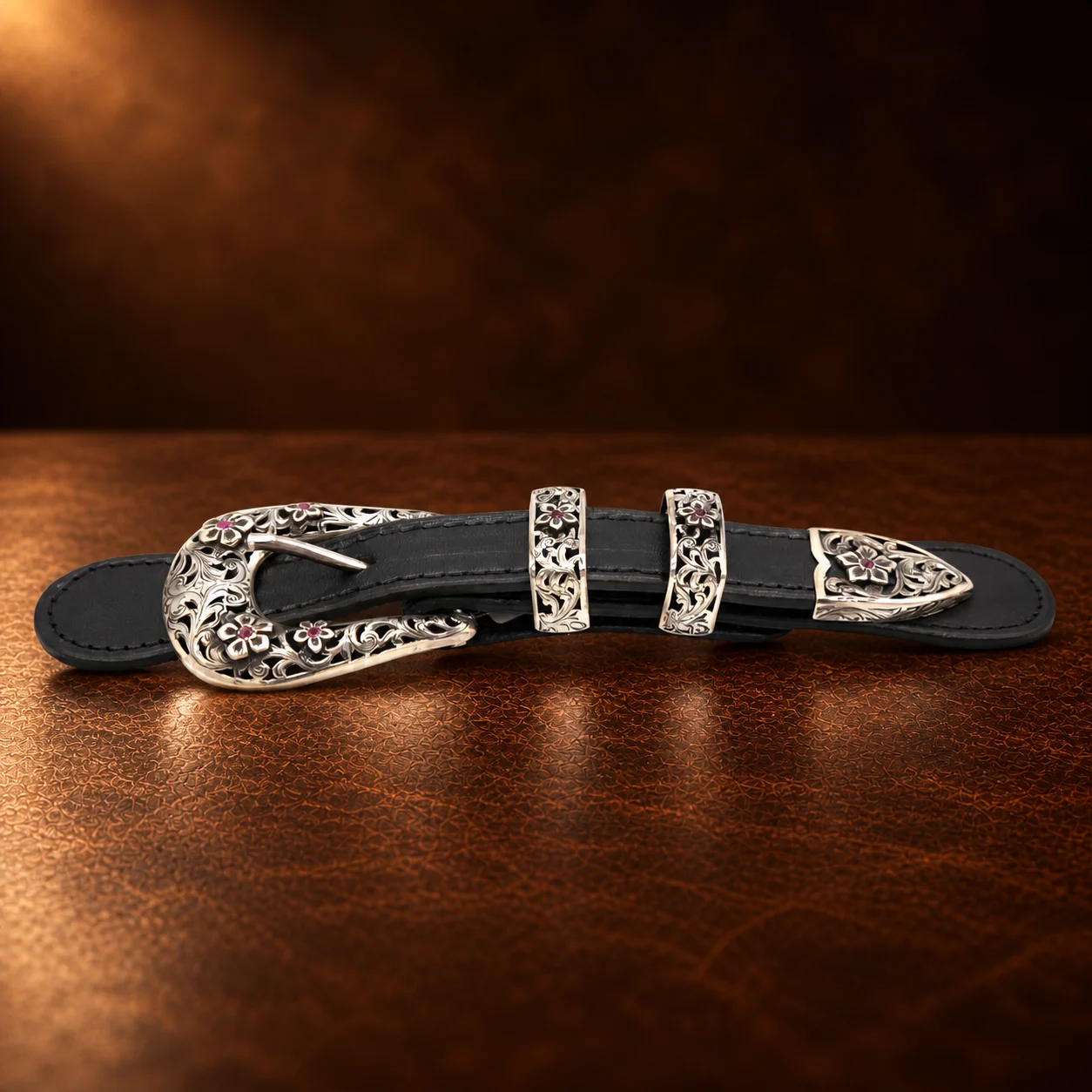 VOGT Chet Vogt Sterling Silver 4pc. Ranger Design Belt Buckle Set w/ Rubies — detail view 2
